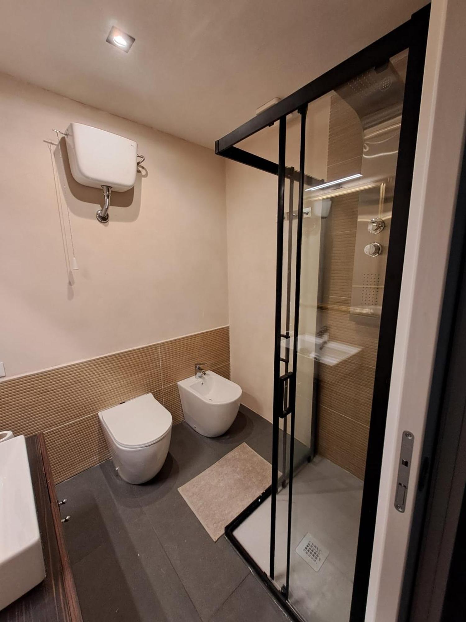 Rock&White Appartement Genua Buitenkant foto